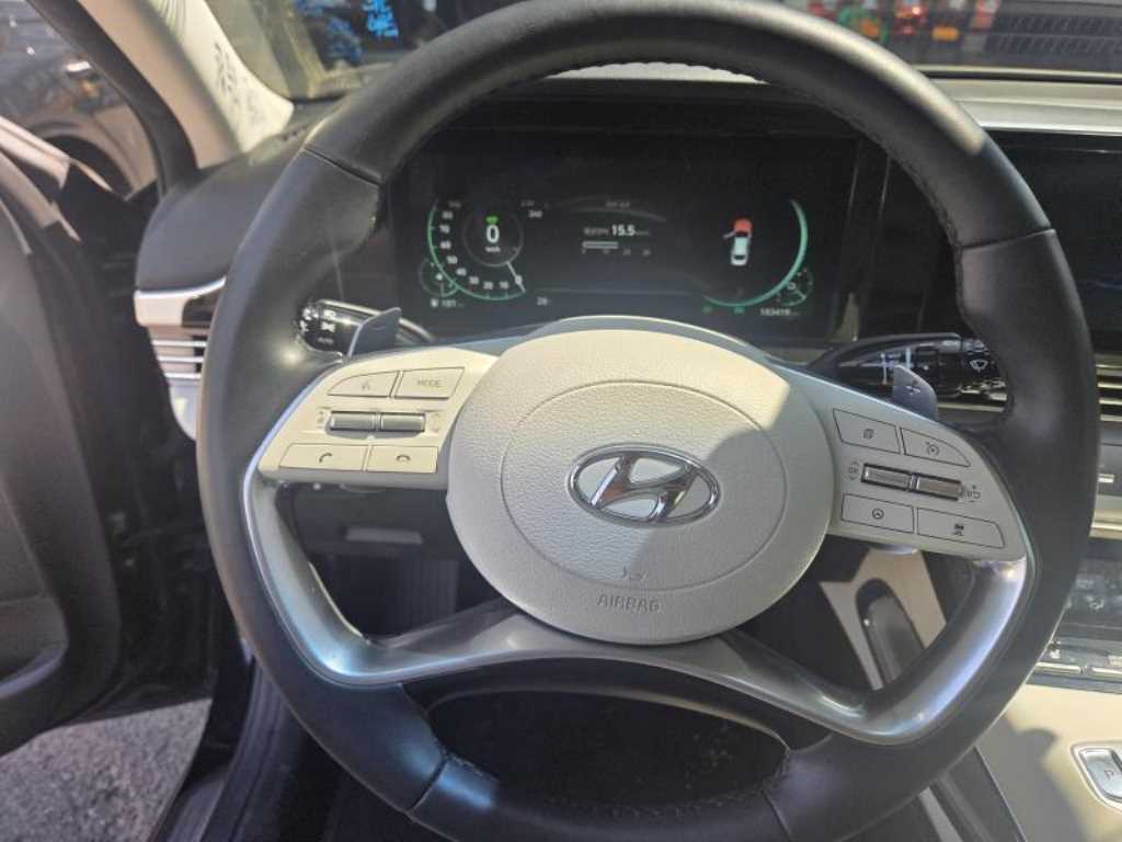 HYUNDAI Grandeur - Vista 2