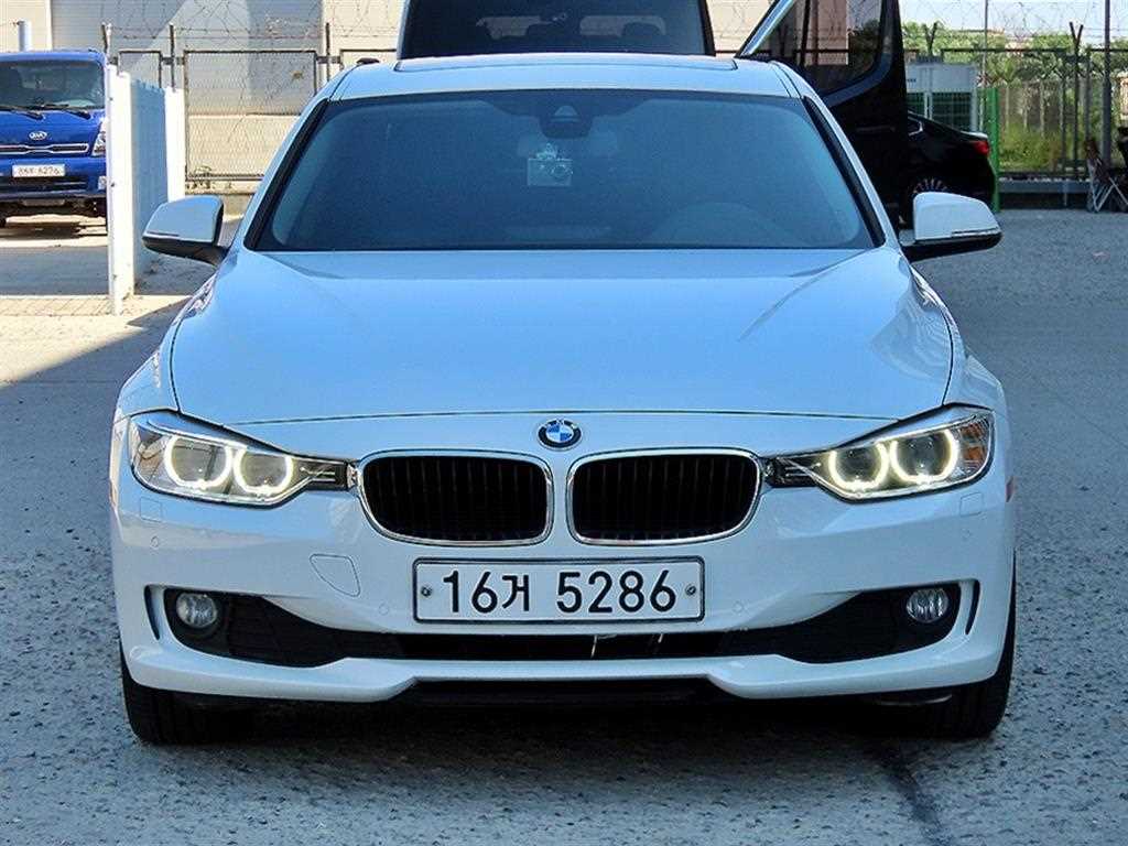 BMW 3 series 2014 Blanco - Importación desde Corea - HF Imports Iquique - Foto 1