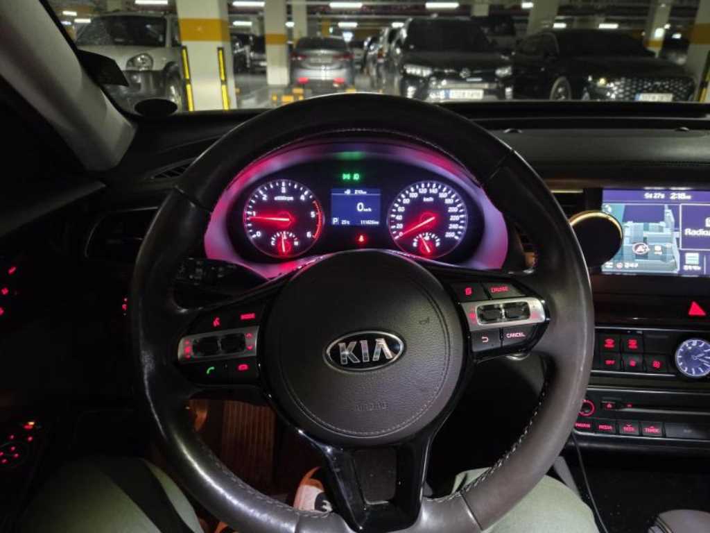 KIA K7 - Vista 5