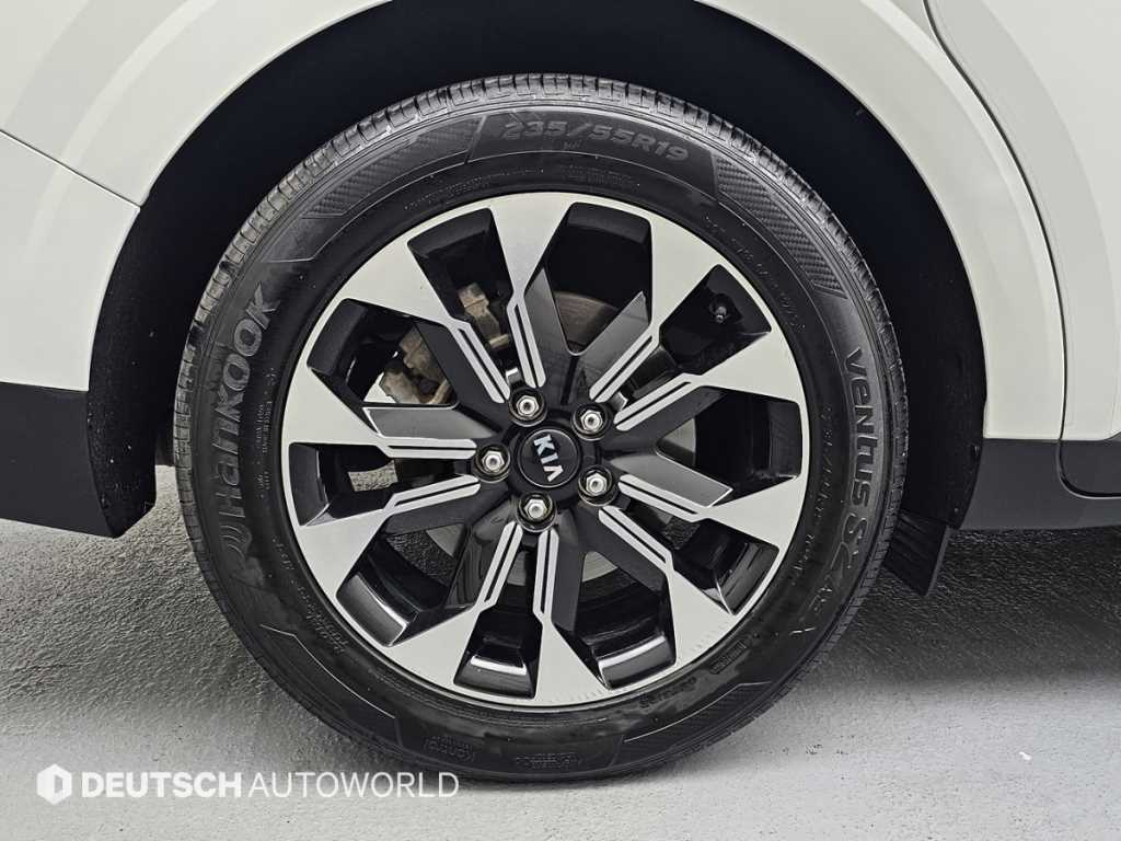 KIA Carnival - Vista 5