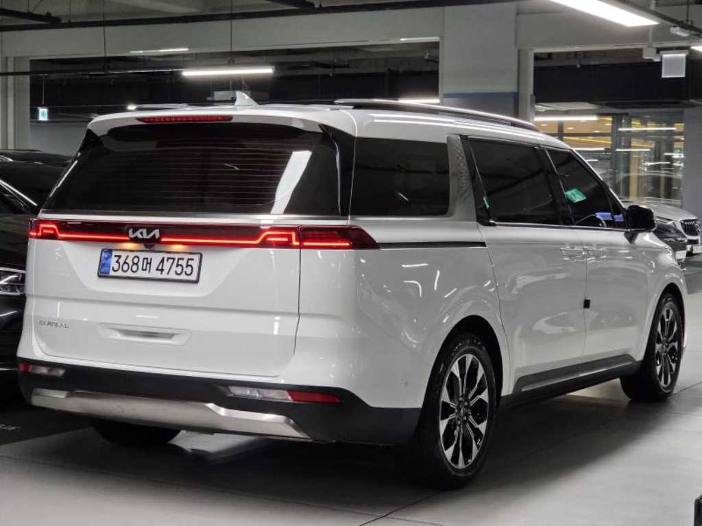 KIA Carnival - Vista 2