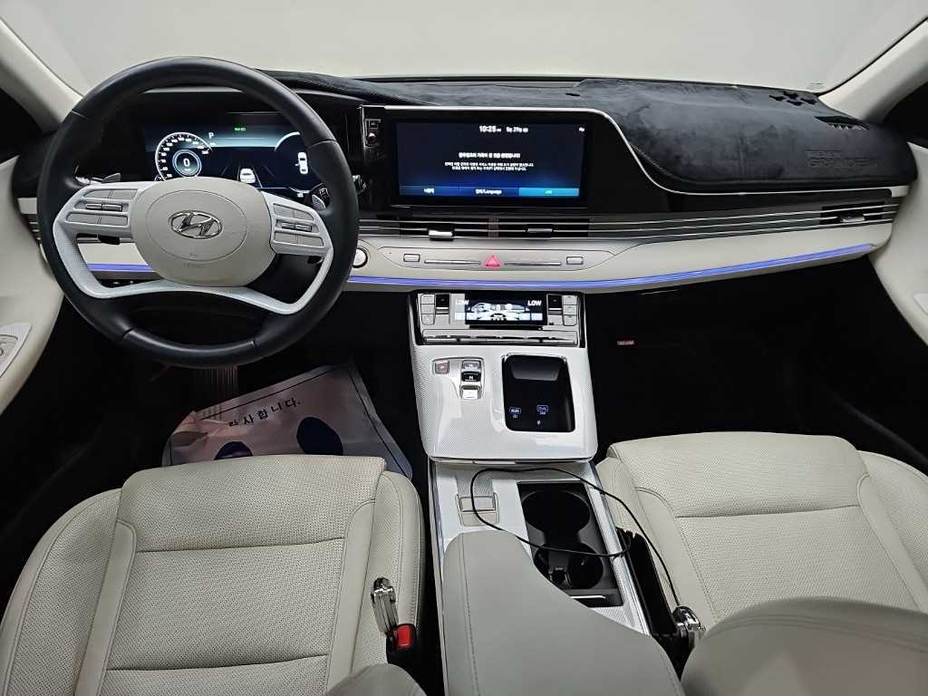 HYUNDAI Grandeur - Vista 7