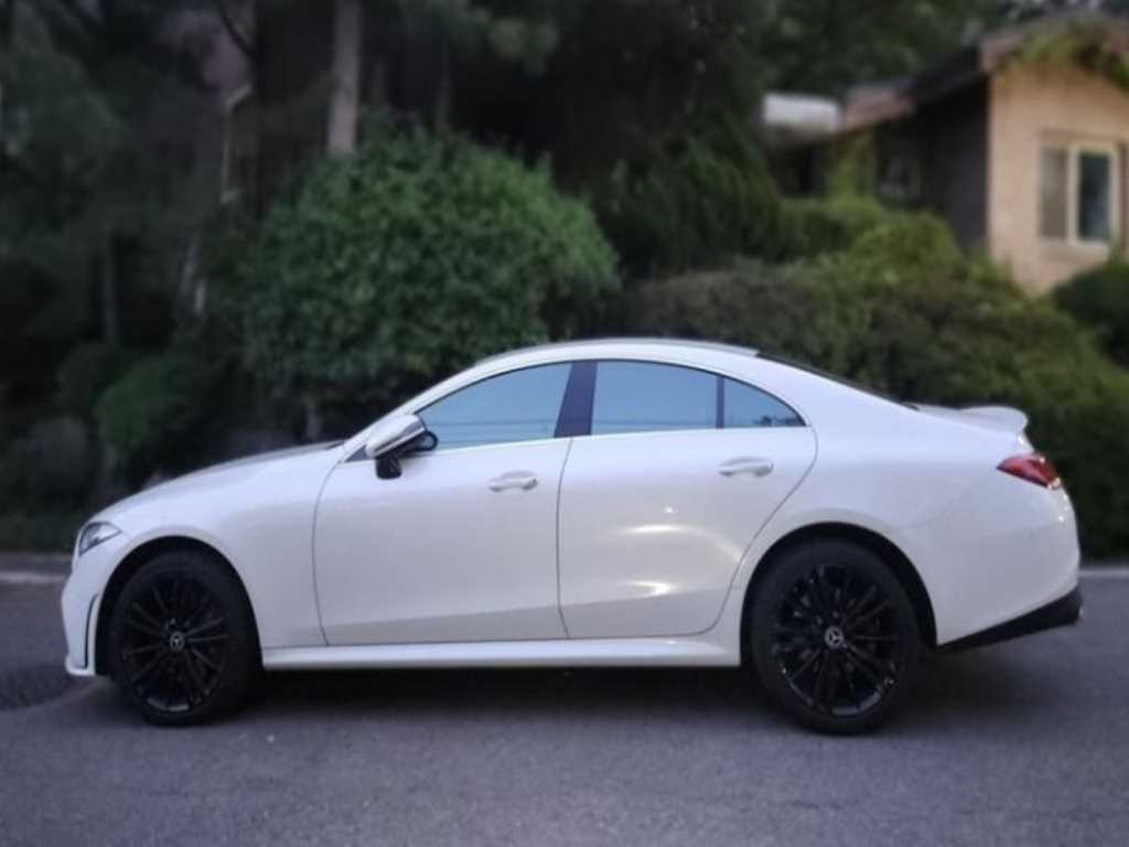 Mercedes Benz CLS Class - Vista 3