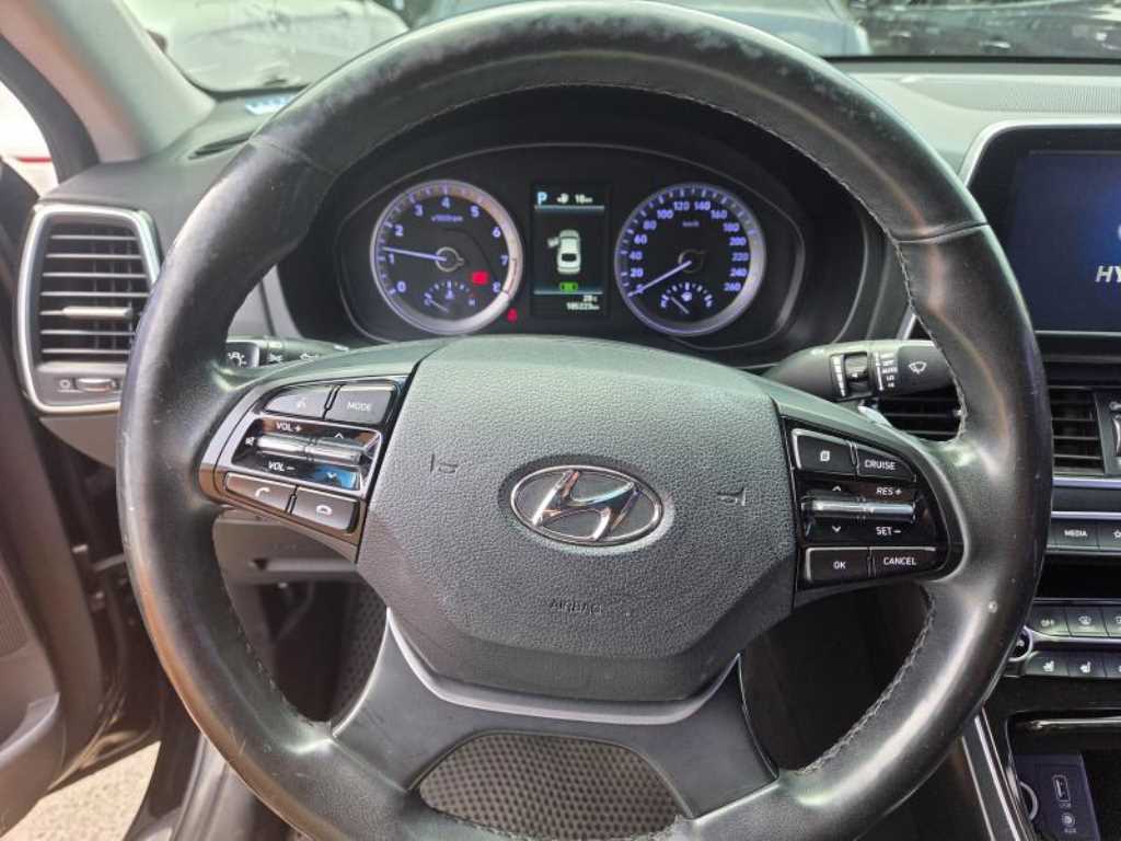 HYUNDAI Grandeur - Vista 3