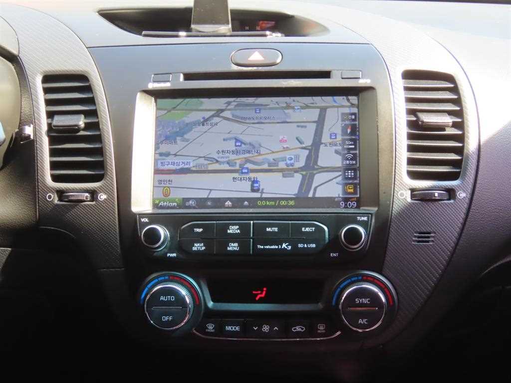 KIA K3 - Vista 9