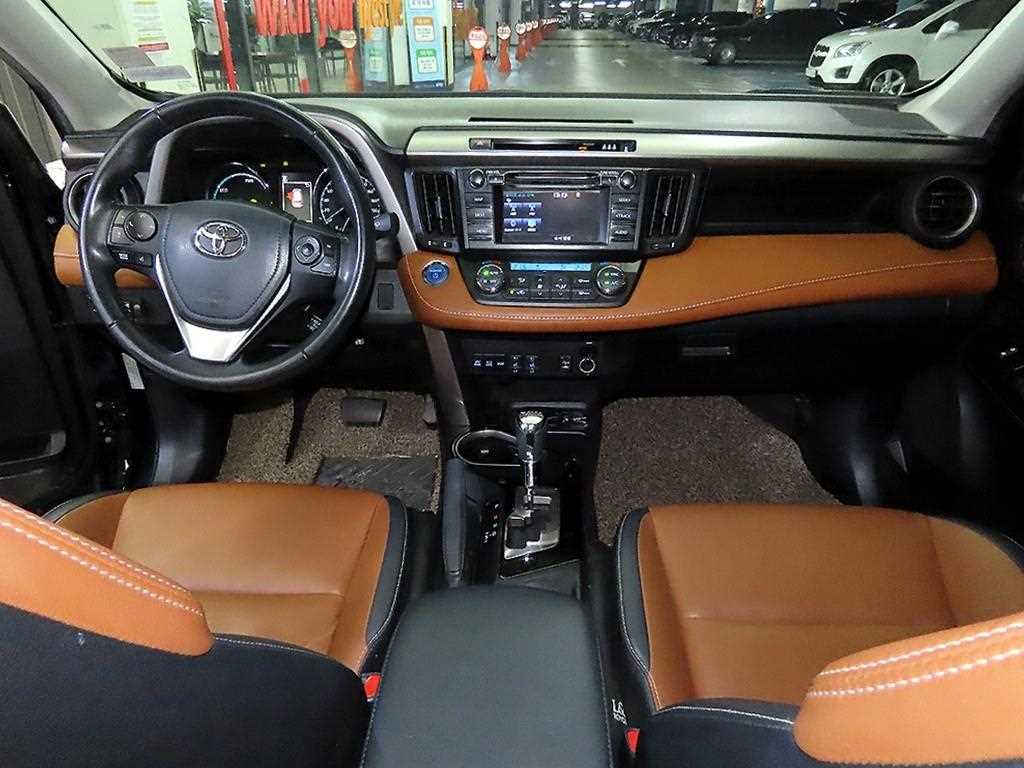 Toyota RAV4 - Vista 10