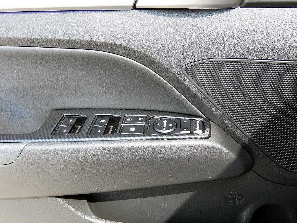 HYUNDAI Avante - Vista 11