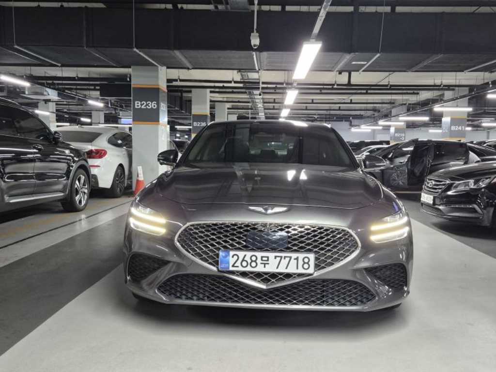 Genesis G70 - Vista 2