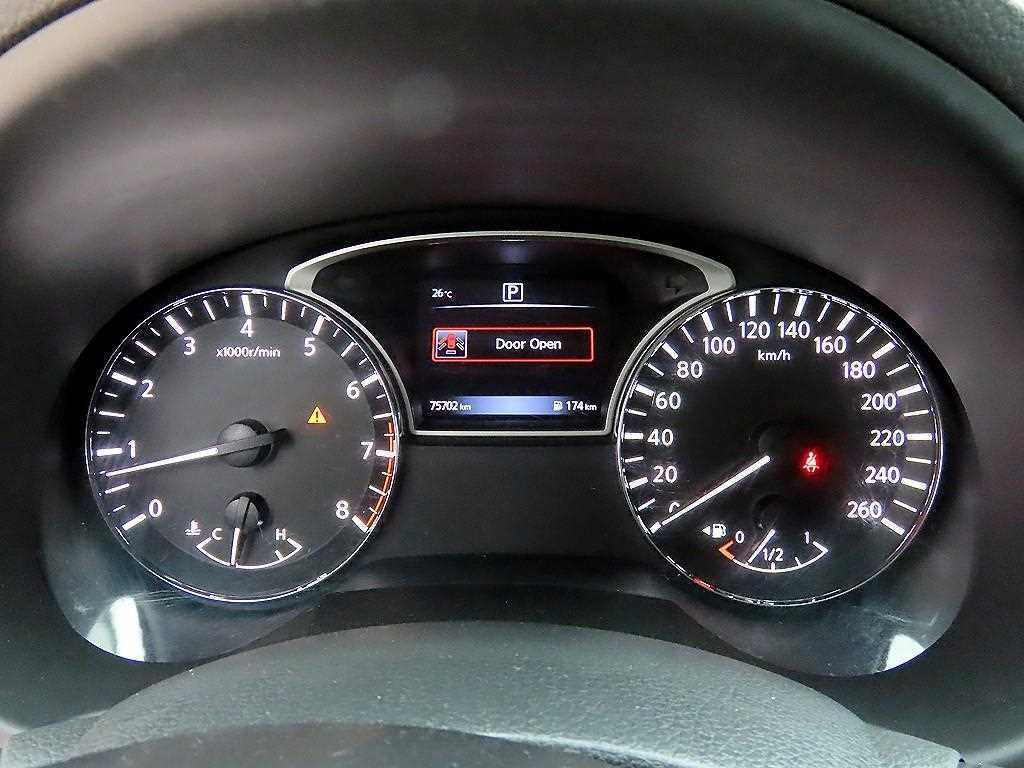 Nissan Altima - Vista 9