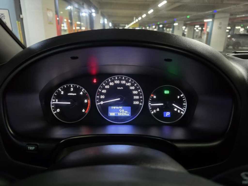 HYUNDAI Starex - Vista 10