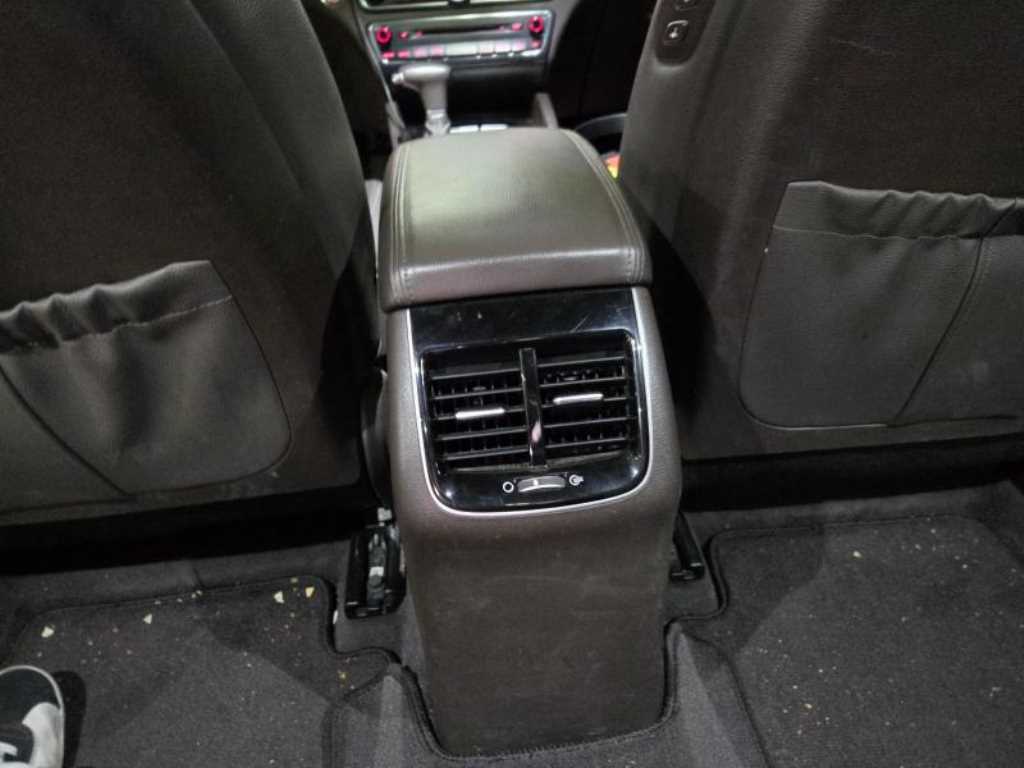 KIA K7 - Vista 12