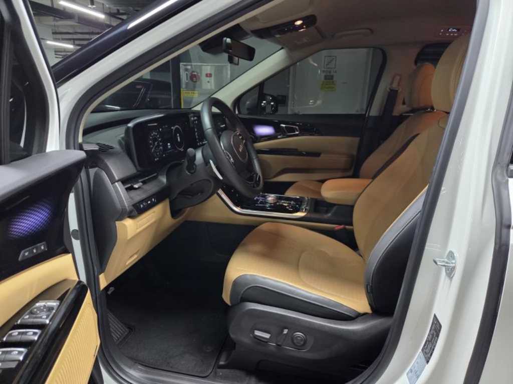 KIA Carnival - Vista 7