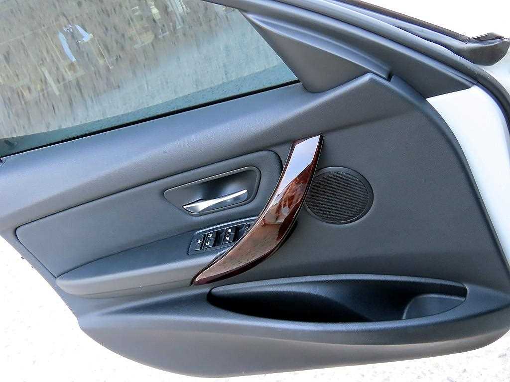 BMW 3 series - Vista 11