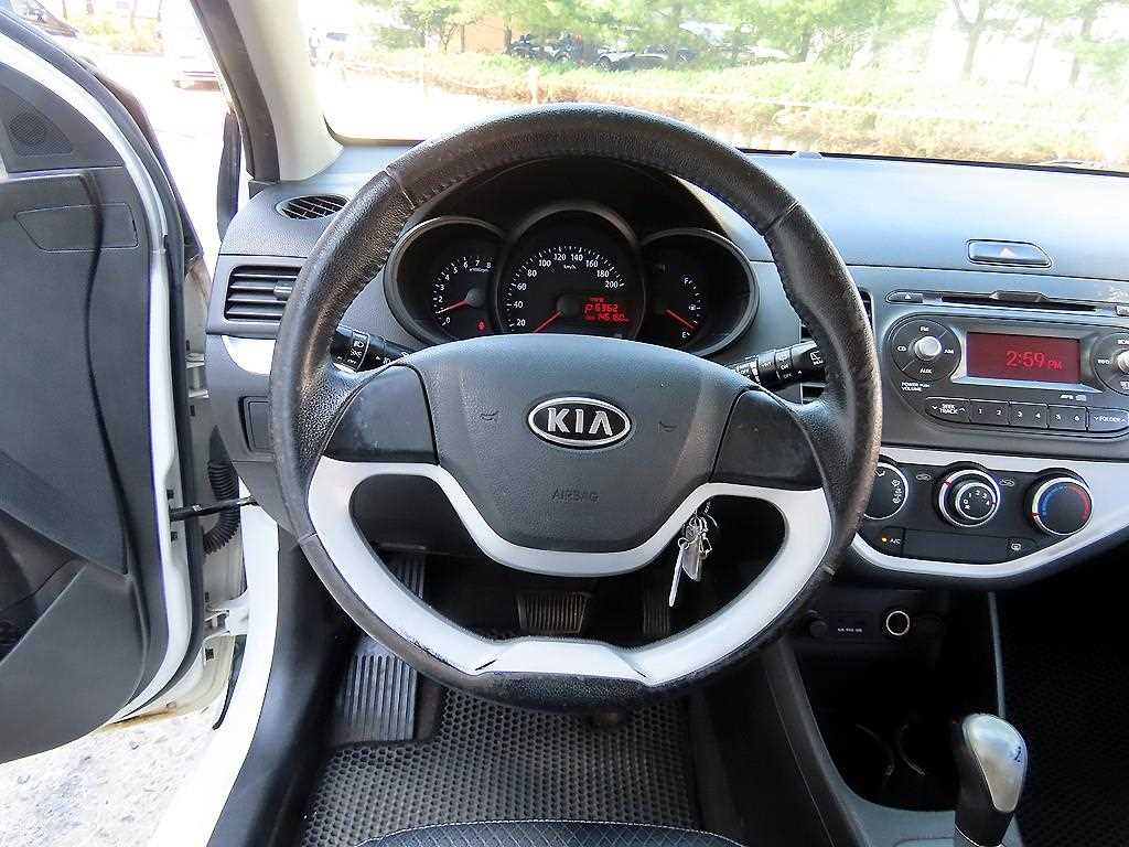 KIA Morning - Vista 8