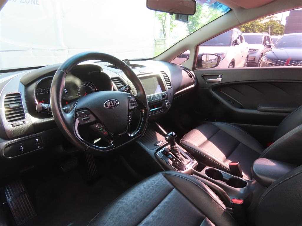 KIA K3 2016 Gris - Importación desde Corea - HF Imports Iquique - Foto 15