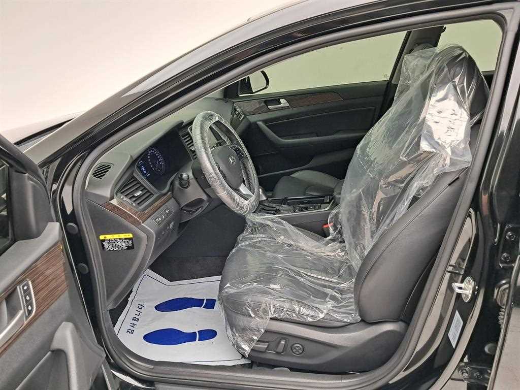 HYUNDAI Sonata - Vista 11