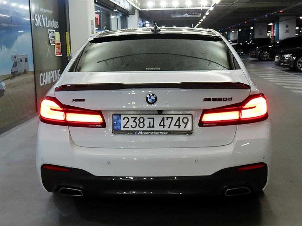 BMW 5 Series - Vista 5
