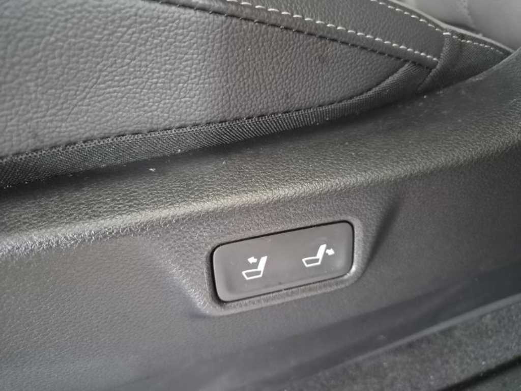KIA Carnival - Vista 6