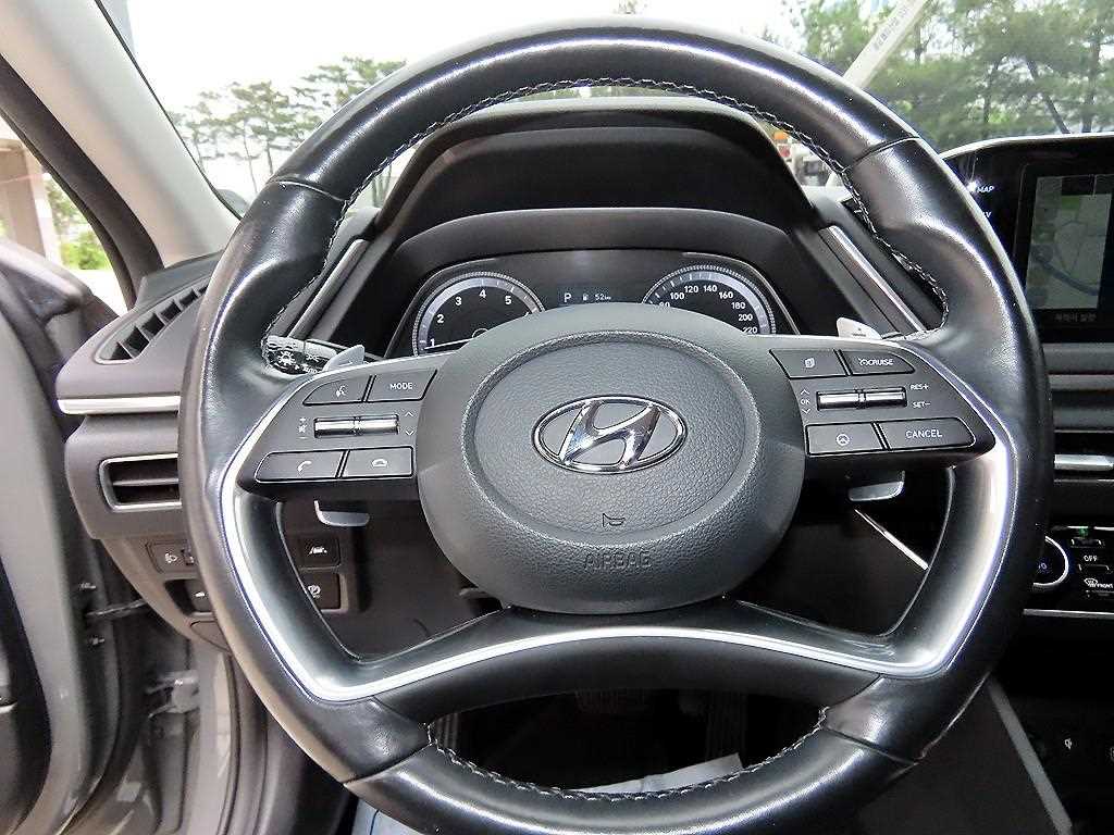 HYUNDAI Sonata - Vista 8