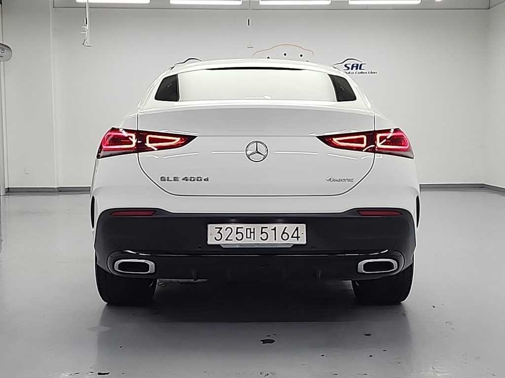 Mercedes Benz GLE Class - Vista 3