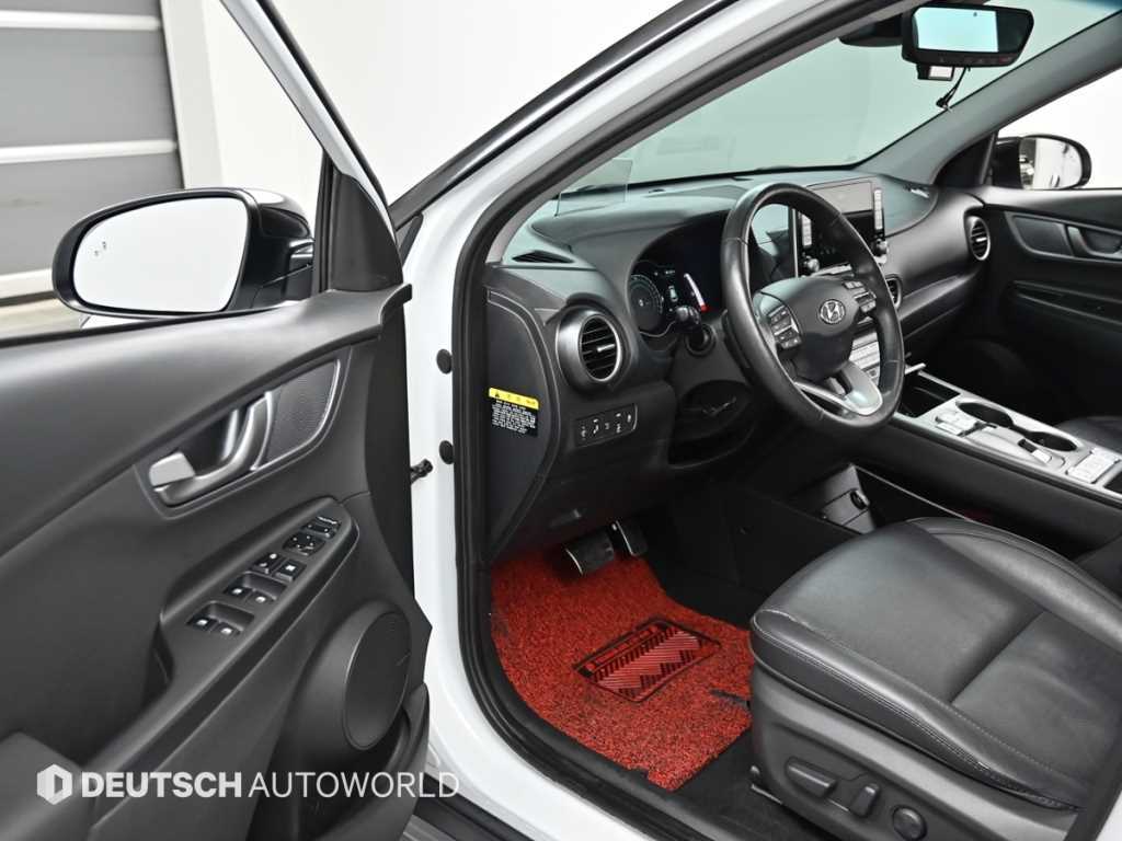 HYUNDAI Kona - Vista 11