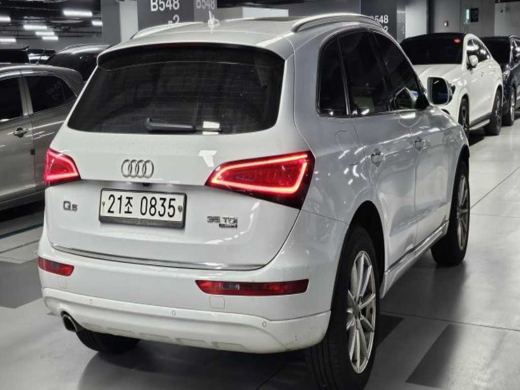 Audi Q5 - Vista 5