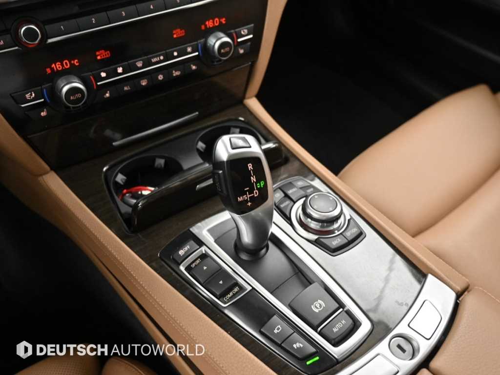 BMW 7 Series - Vista 9