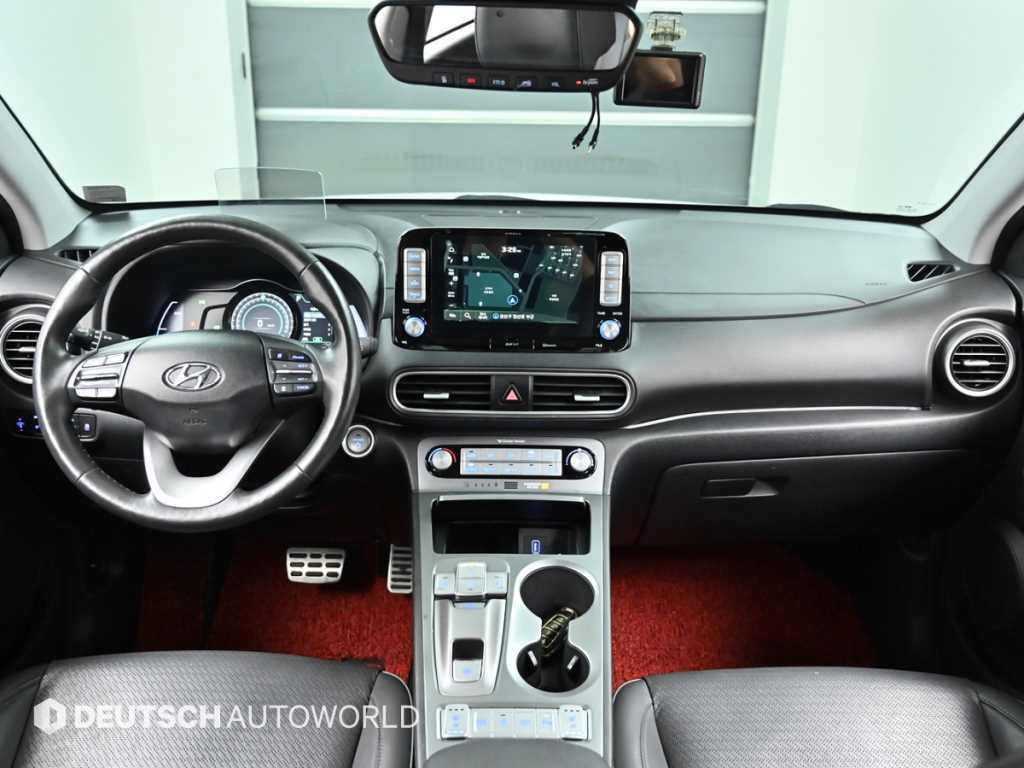 HYUNDAI Kona - Vista 7