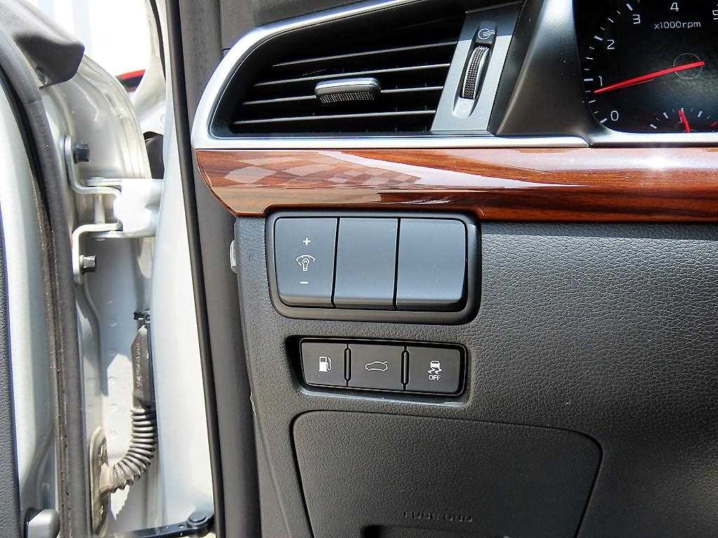 KIA K7 - Vista 12