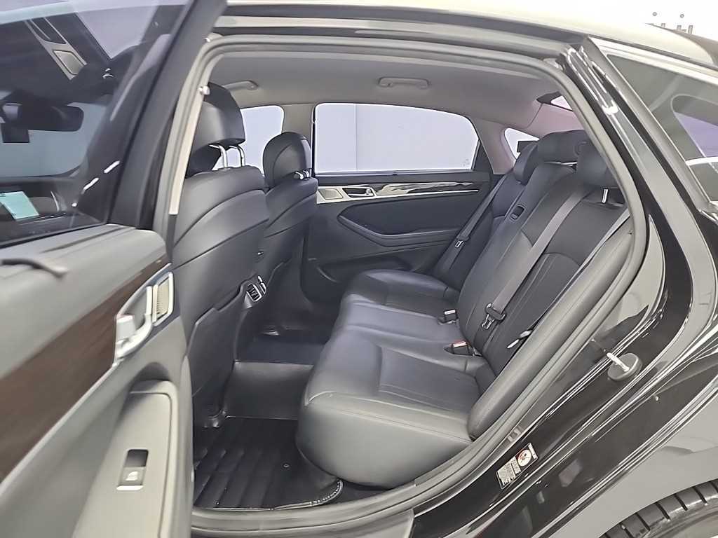 Genesis G80 - Vista 12