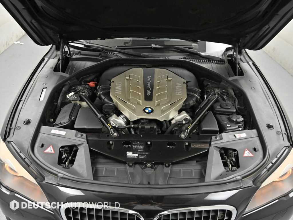 BMW 7 Series - Vista 6