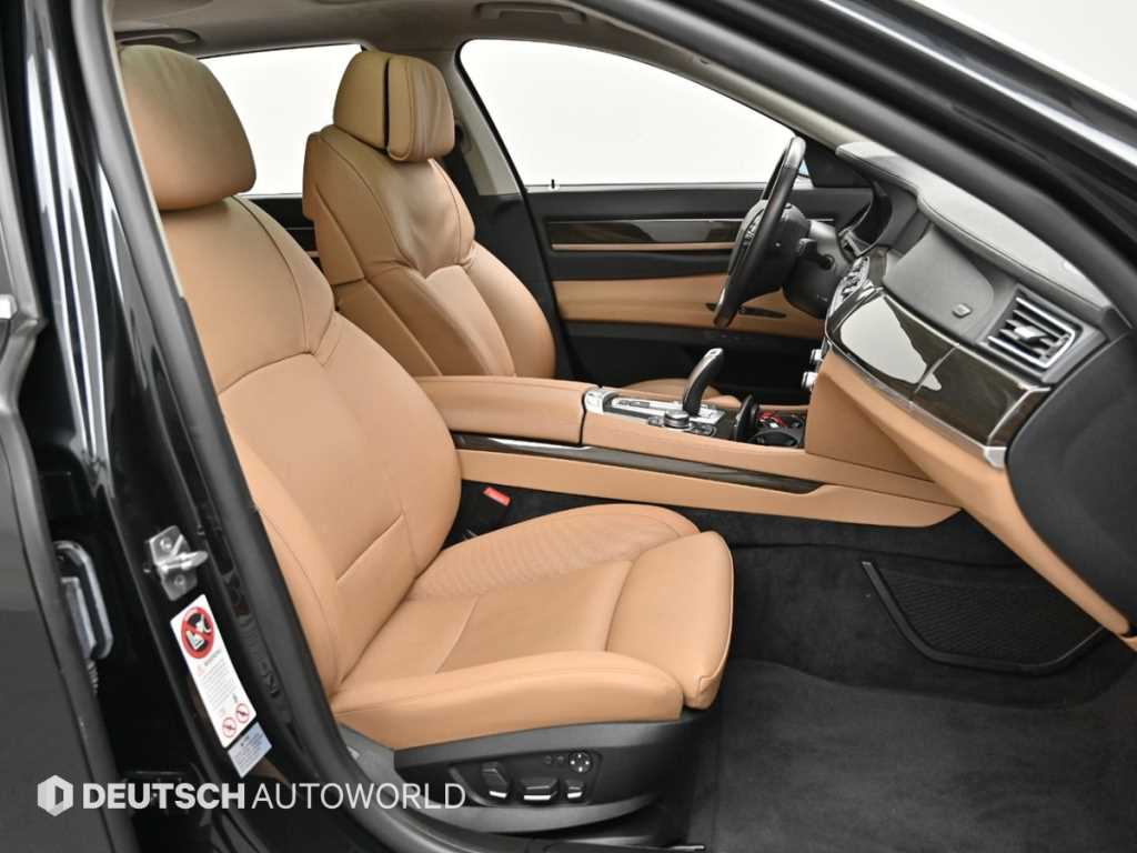 BMW 7 Series - Vista 10