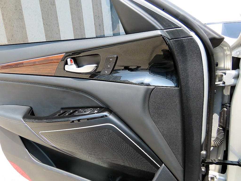 KIA K7 - Vista 11