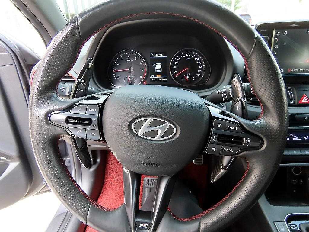 HYUNDAI i30 - Vista 8
