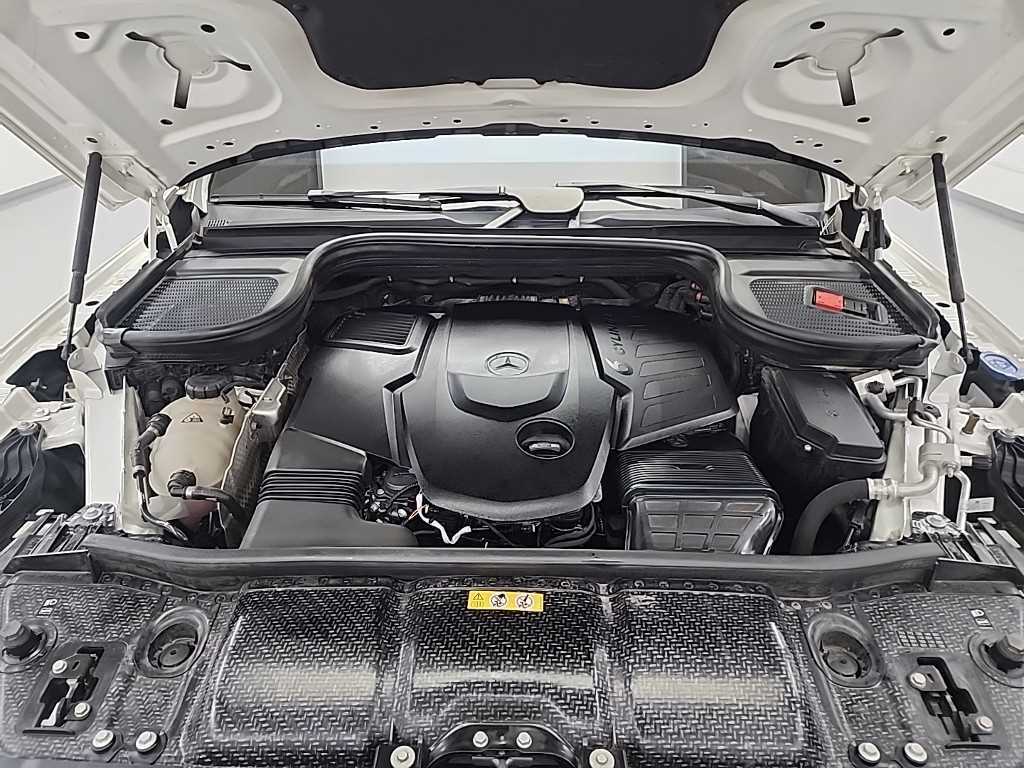 Mercedes Benz GLE Class - Vista 5