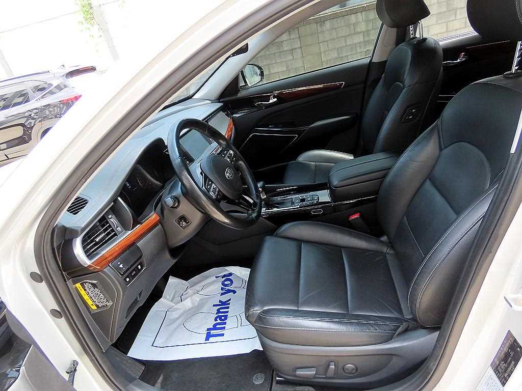 KIA K7 - Vista 5
