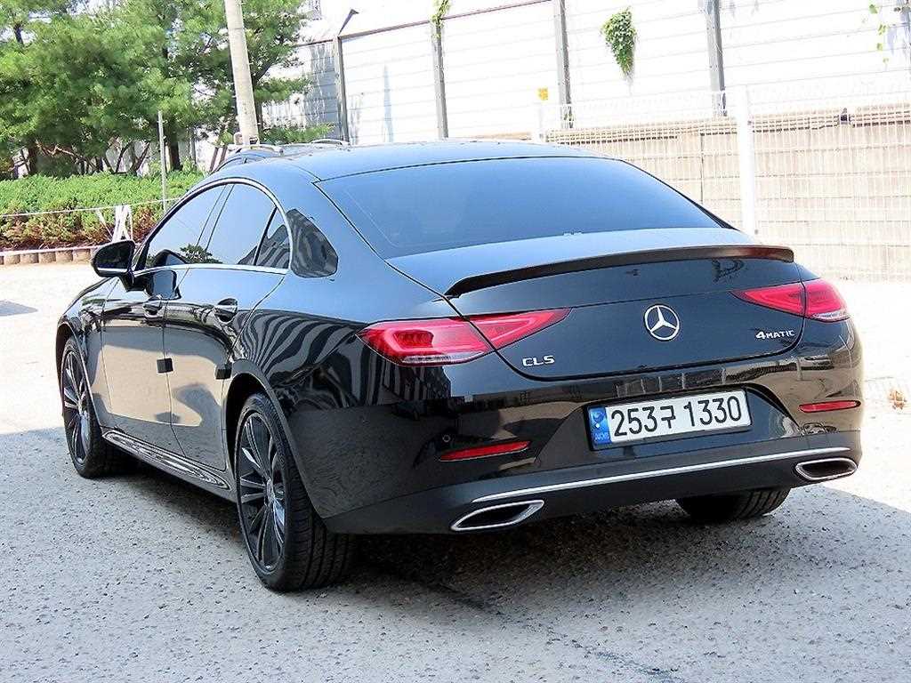 Mercedes Benz CLS Class - Vista 4