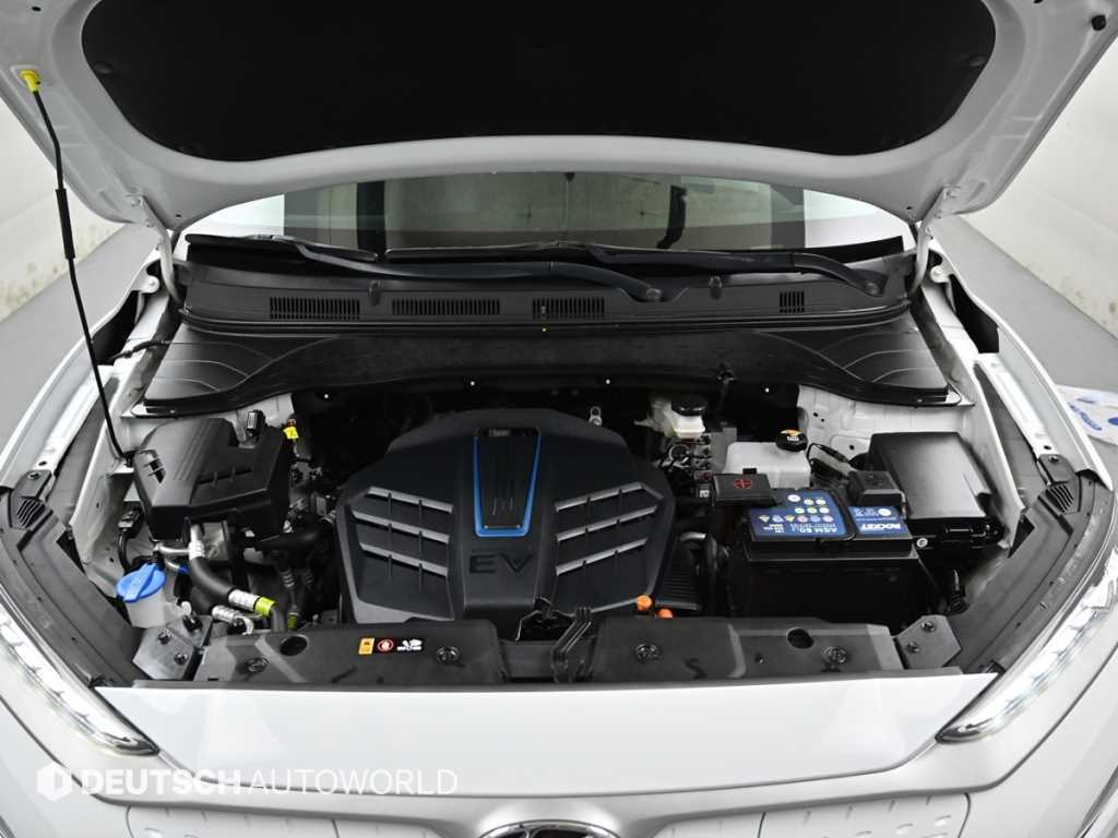 HYUNDAI Kona - Vista 6
