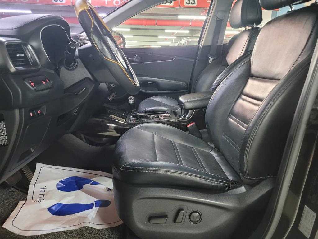 KIA Sorento - Vista 7