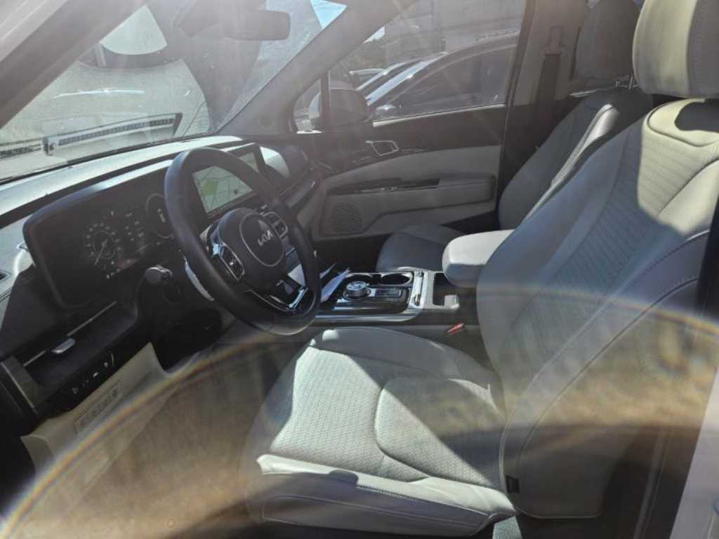 KIA Carnival - Vista 7