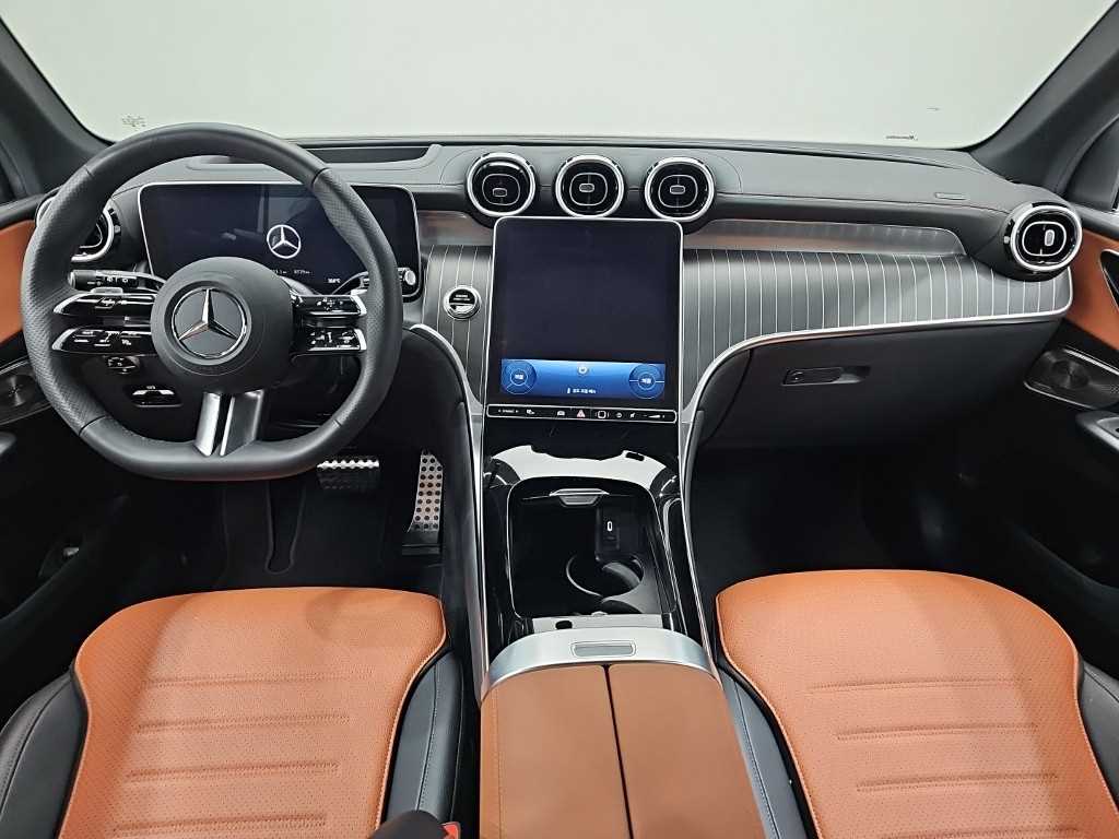 Mercedes Benz GLC Class - Vista 7