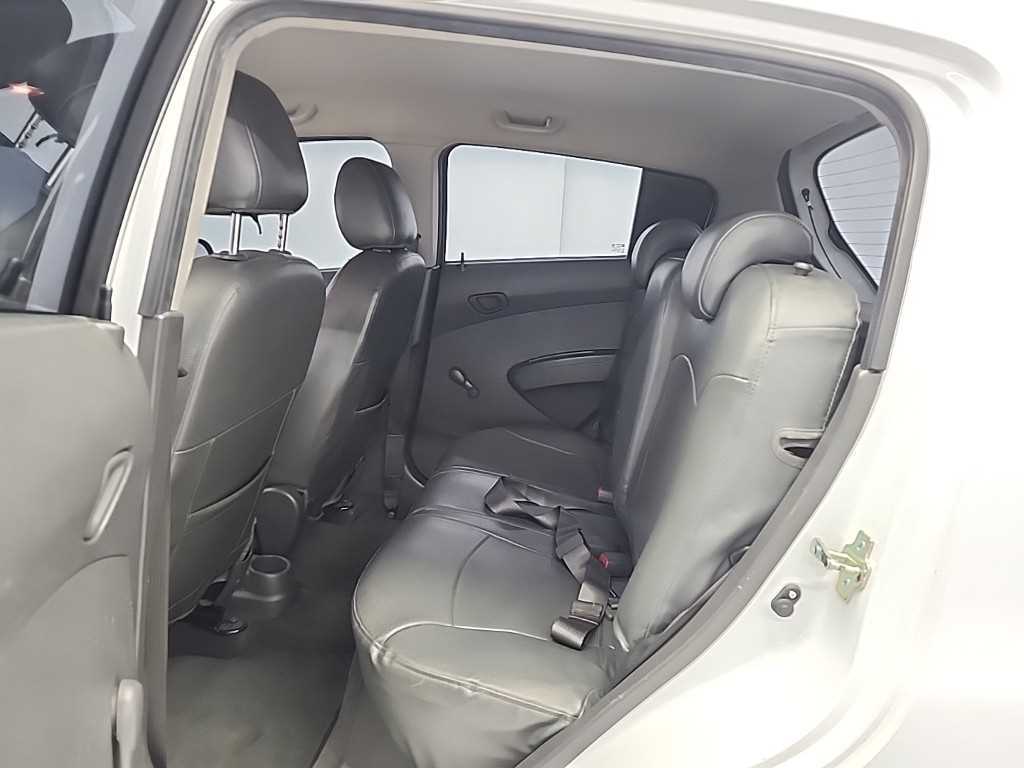 Chevrolet Spark - Vista 12