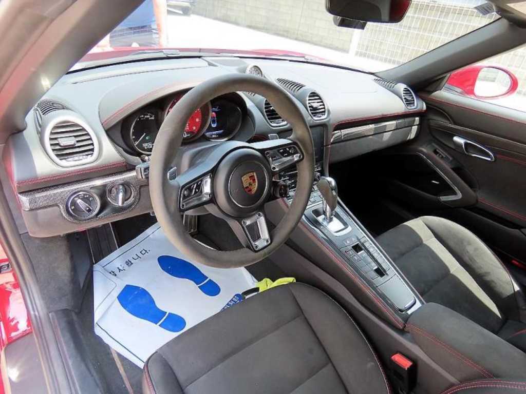 Porsche 718 - Vista 11