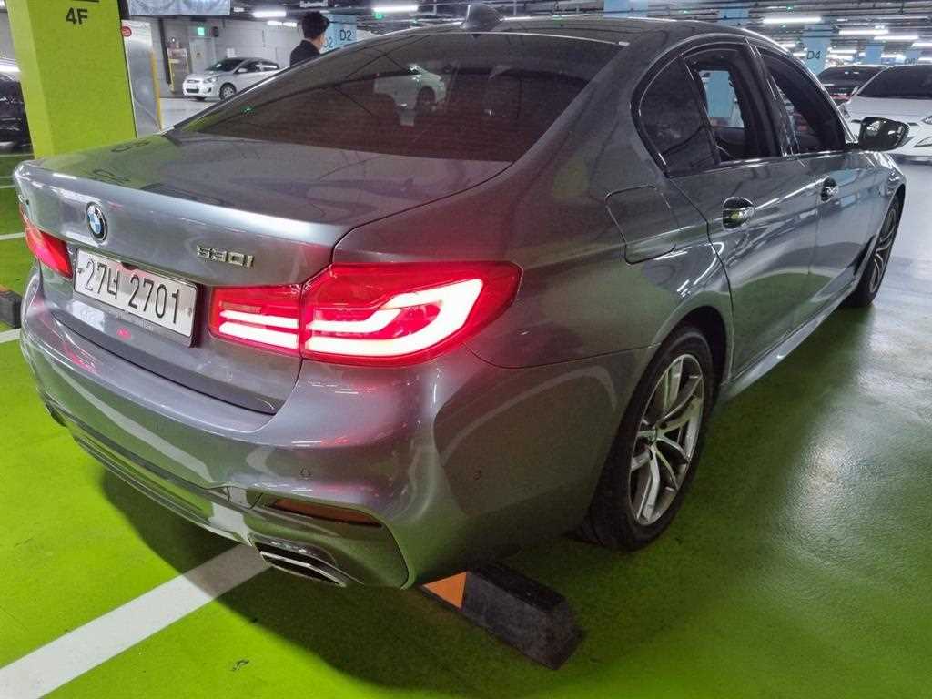 BMW 5 Series - Vista 3