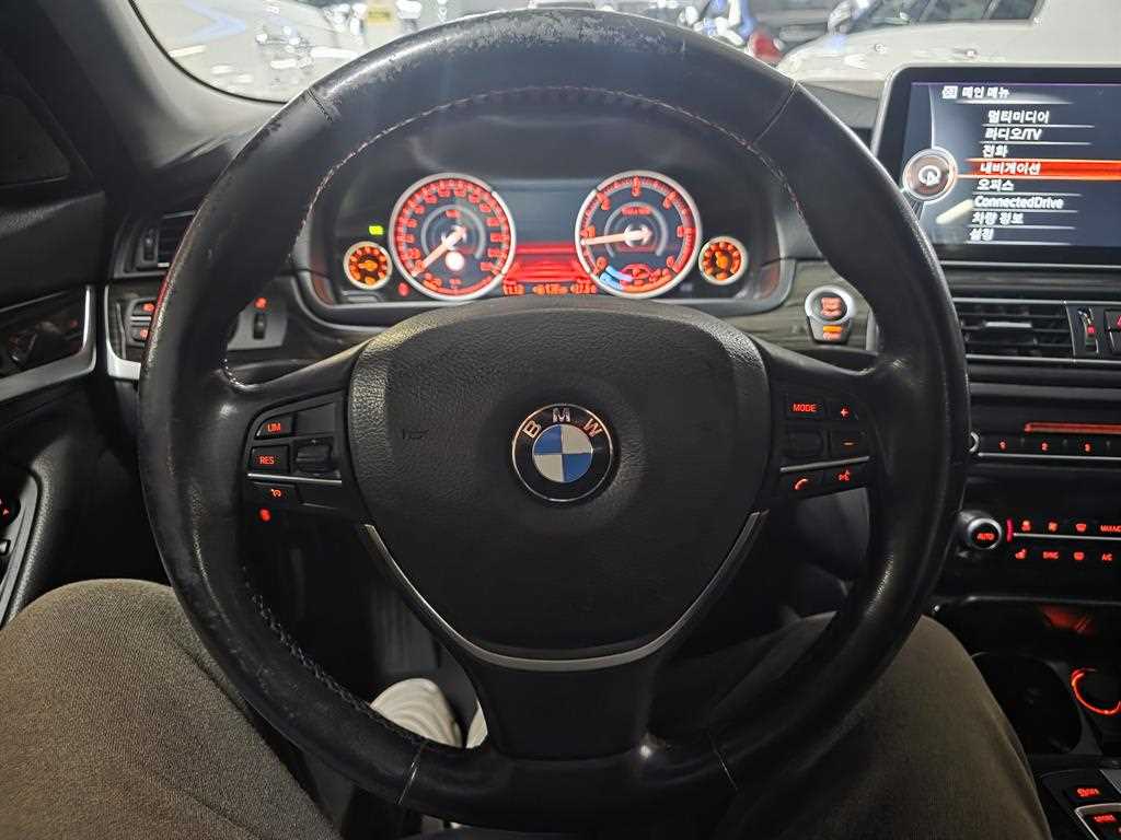 BMW 5 Series - Vista 9