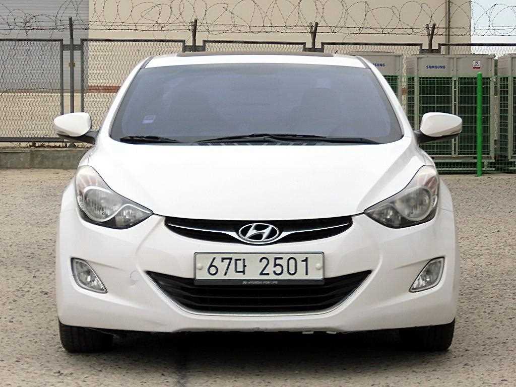 HYUNDAI Avante 2013 - Importación desde Corea - HF Imports Iquique - Foto 1