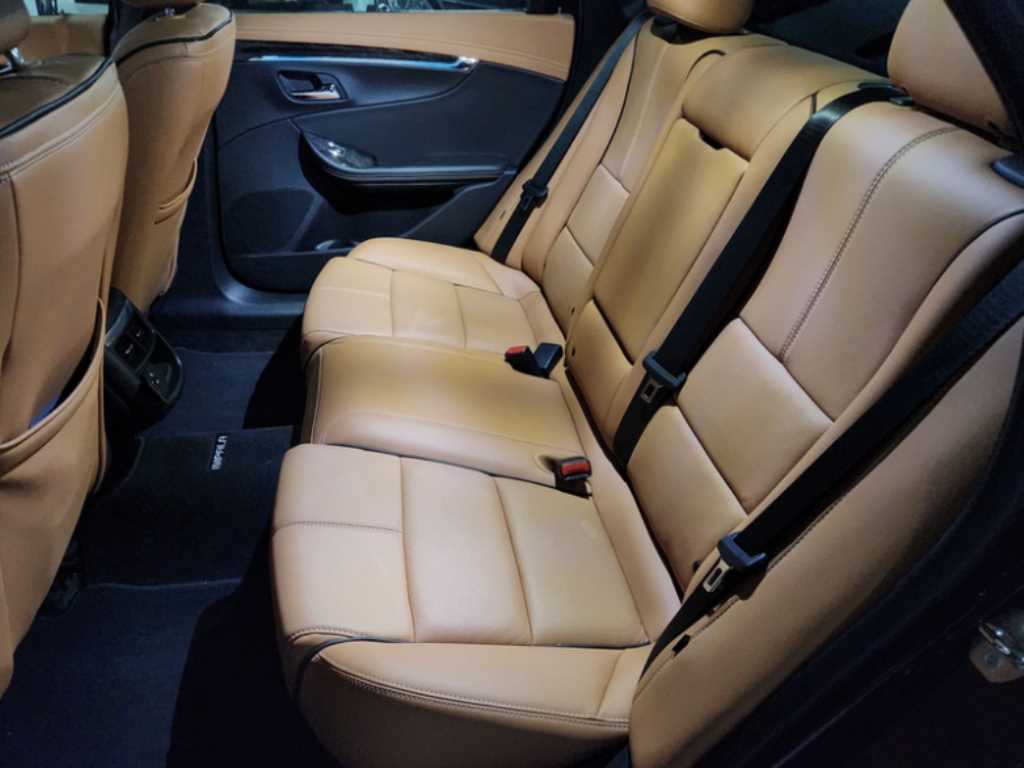 Chevrolet Impala - Vista 7
