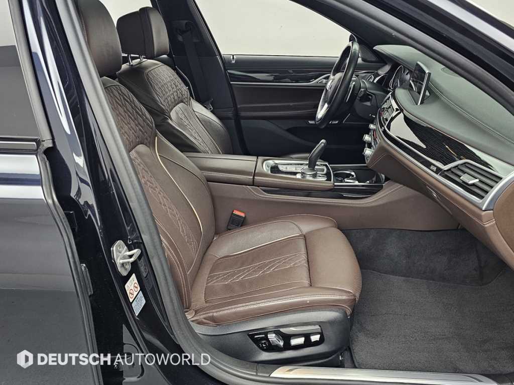BMW 7 Series - Vista 12
