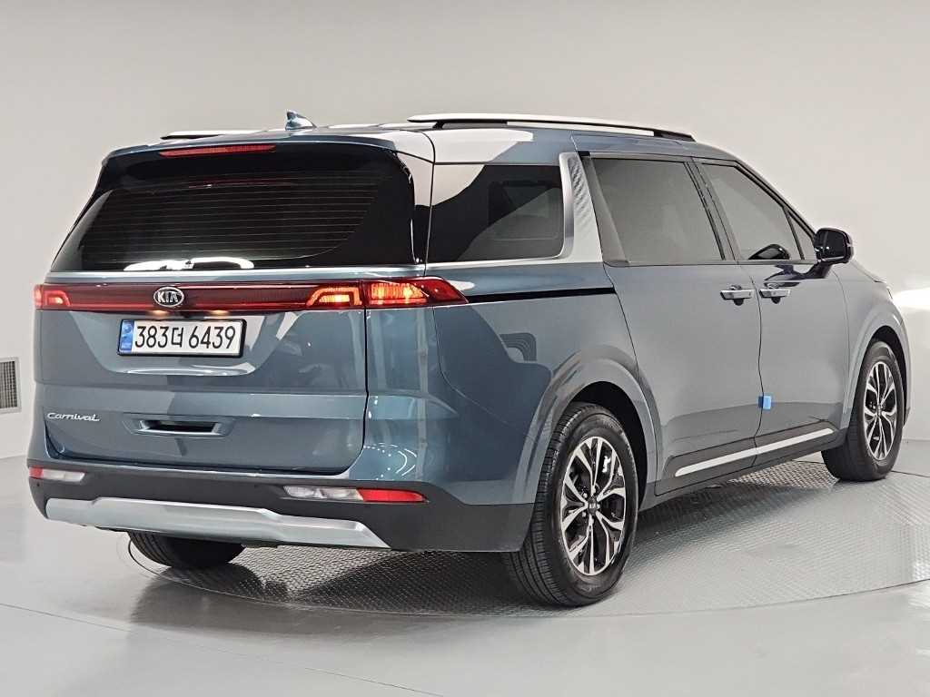 KIA Carnival - Vista 4
