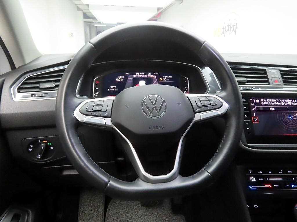 Volkswagen Tiguan - Vista 8